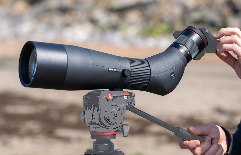 SP 85HD Spektiv + 30-60 WW Okular von KITE in Anwendung Digiscopieren